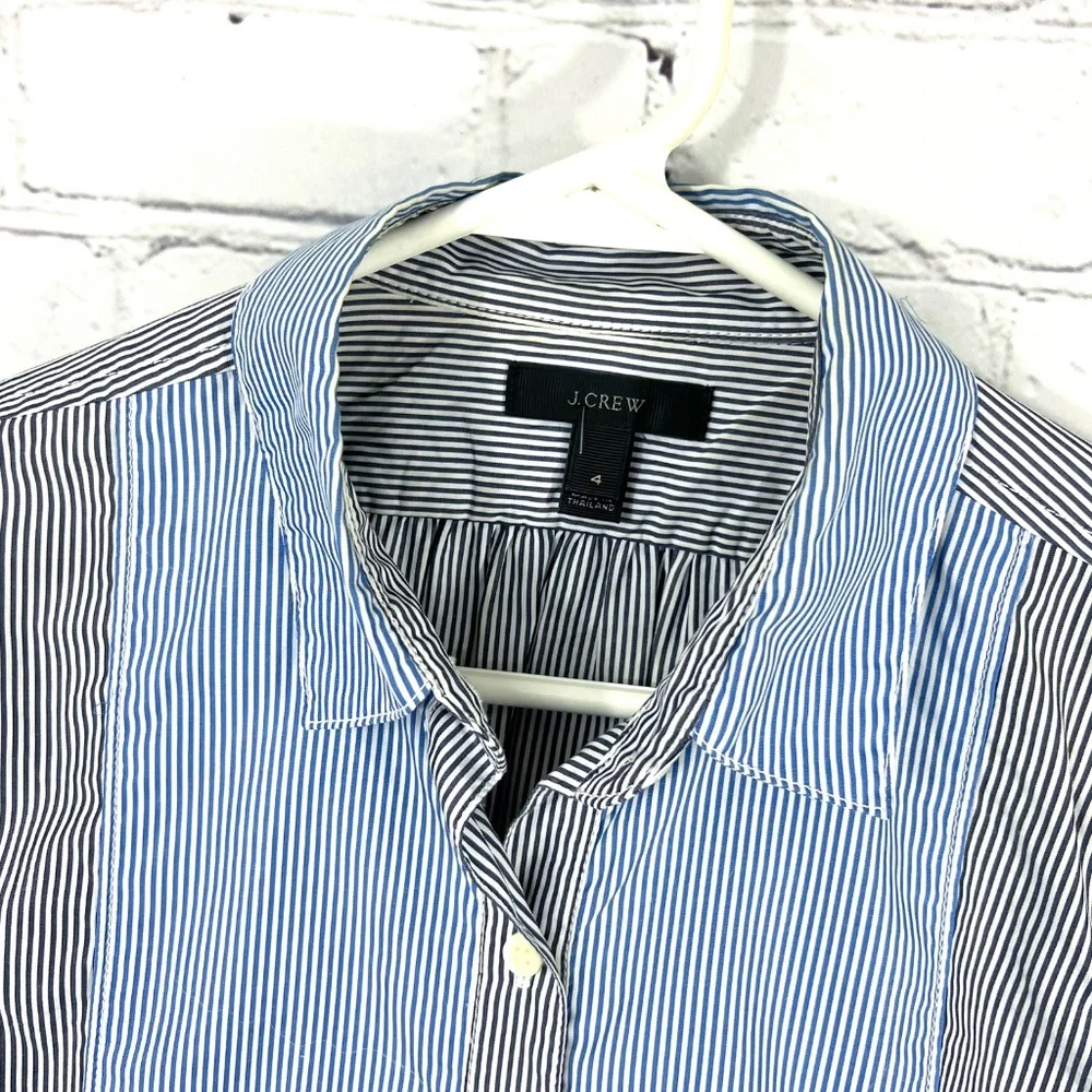 🔥2/$10 |•J. CREW•| Pinstriped 1/2 Button Down Shirt Size 4